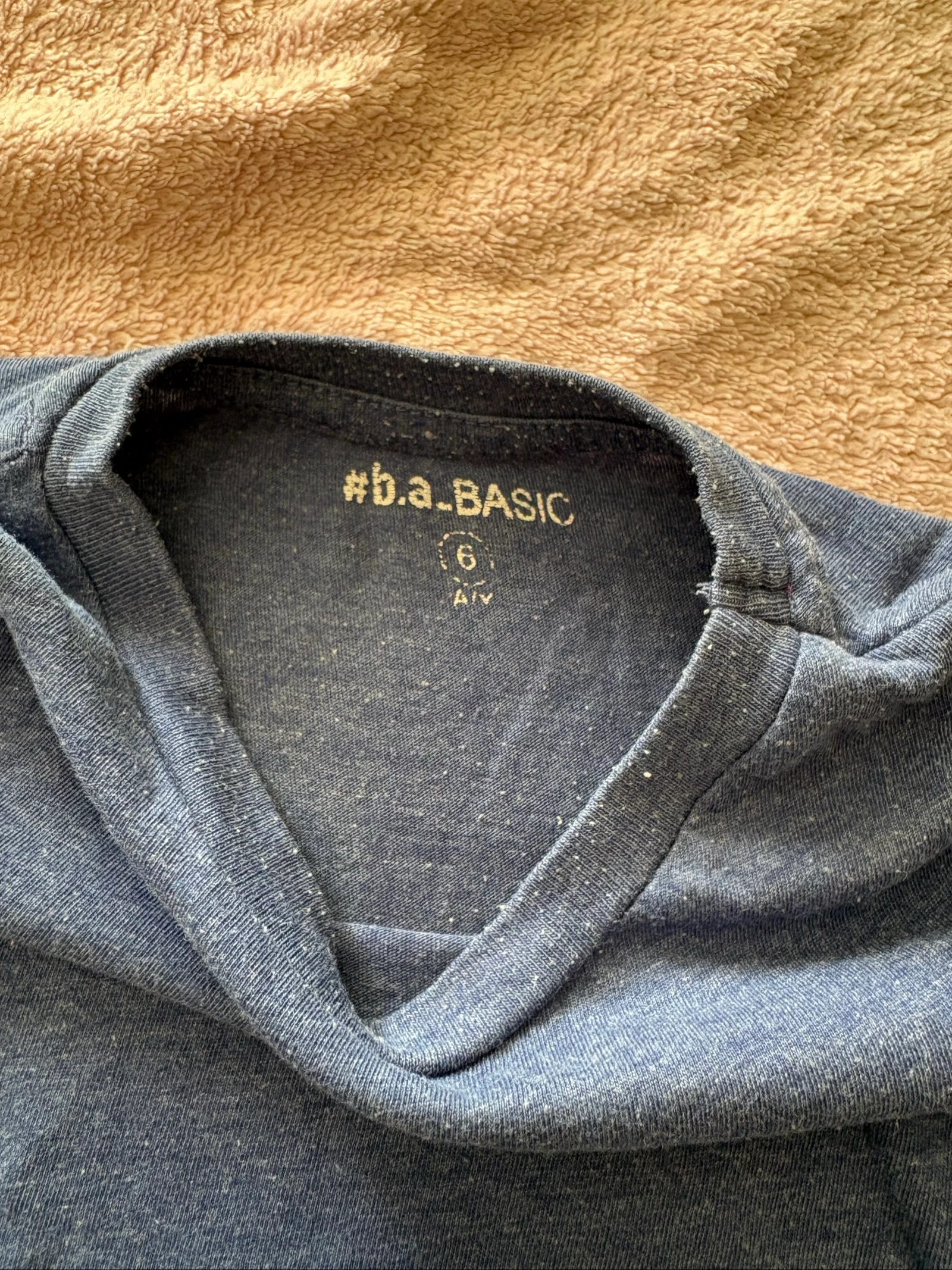 Camiseta azul marinho de manga longa para menino de 6 anos – photo 3